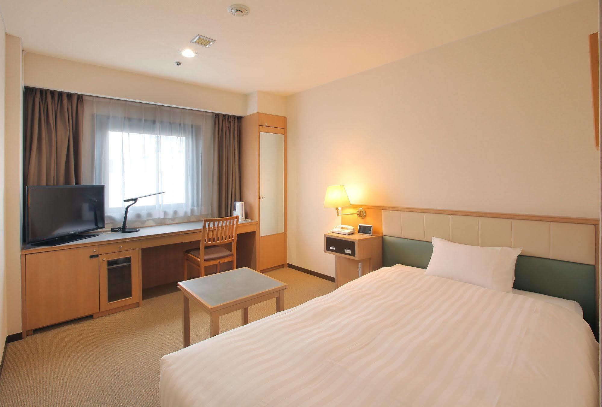 Odakyu Station Hotel Hon-Atsugi Exterior photo